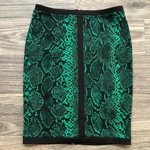 Juicy couture skirt